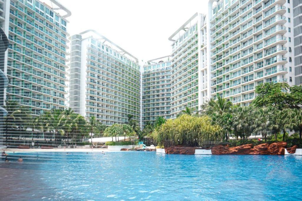 Azure Urban Resort Staycation Manila Dış mekan fotoğraf