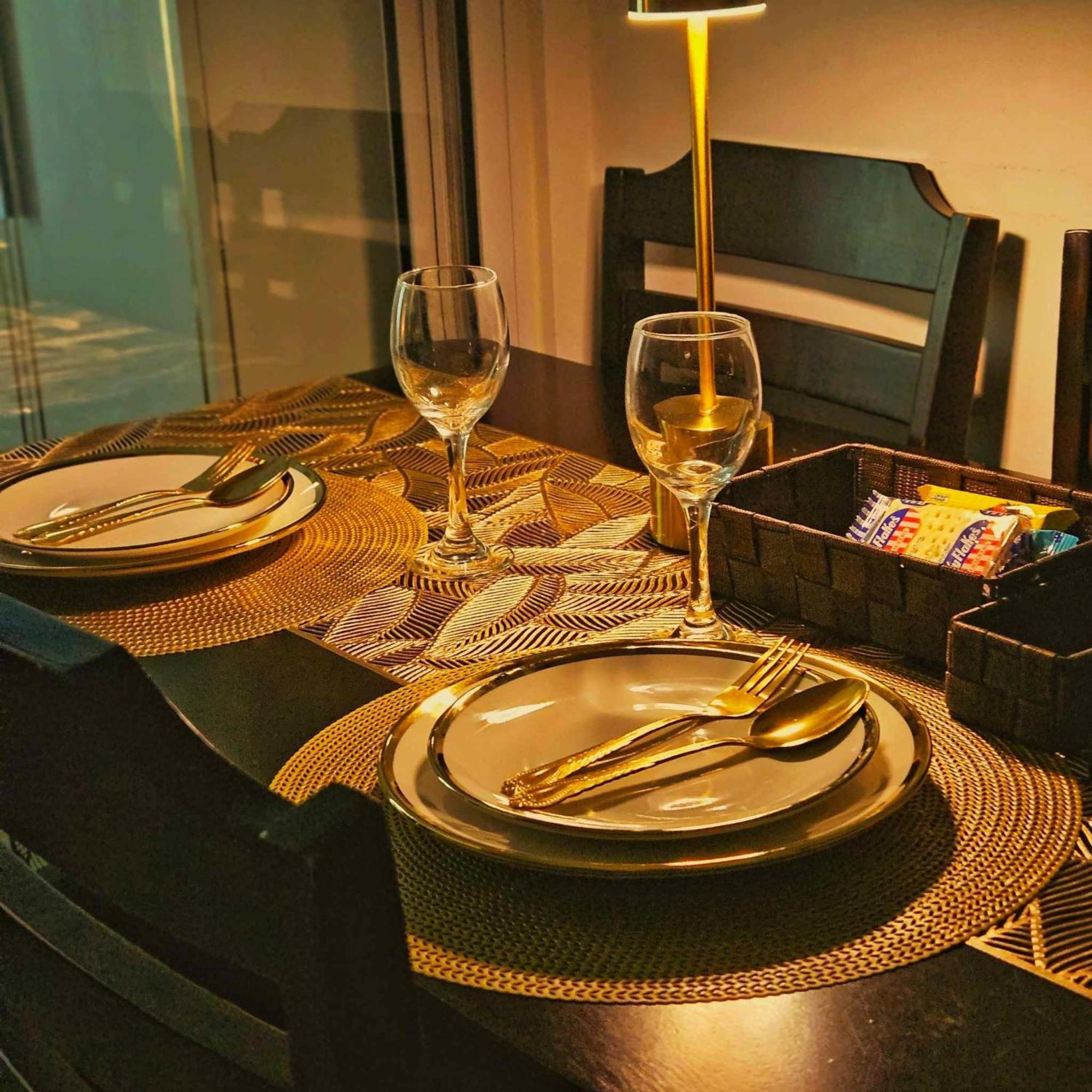 Azure Urban Resort Staycation Manila Dış mekan fotoğraf